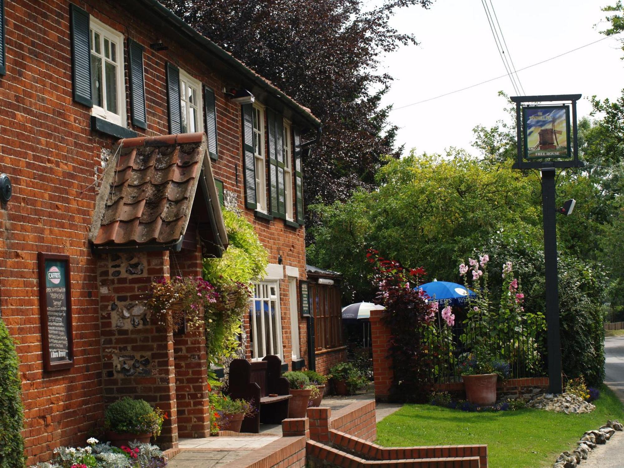 The Olde Windmill Inn Great Cressingham Eksteriør billede